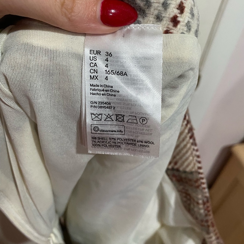 NWOT H&M Plaid Skirt - Picture 5 of 5